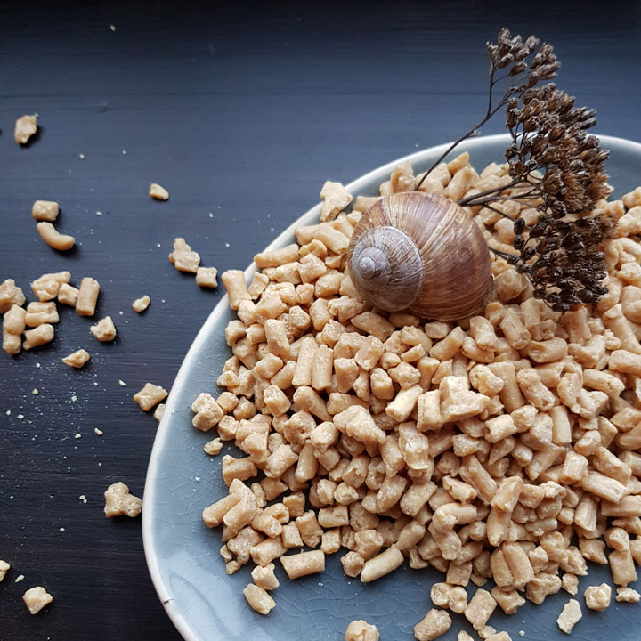 Olivenölseife. Seifenpellets zur Herstellung für Seifenlauge beim Filzen | Doris Niestroj - Filz & Form.